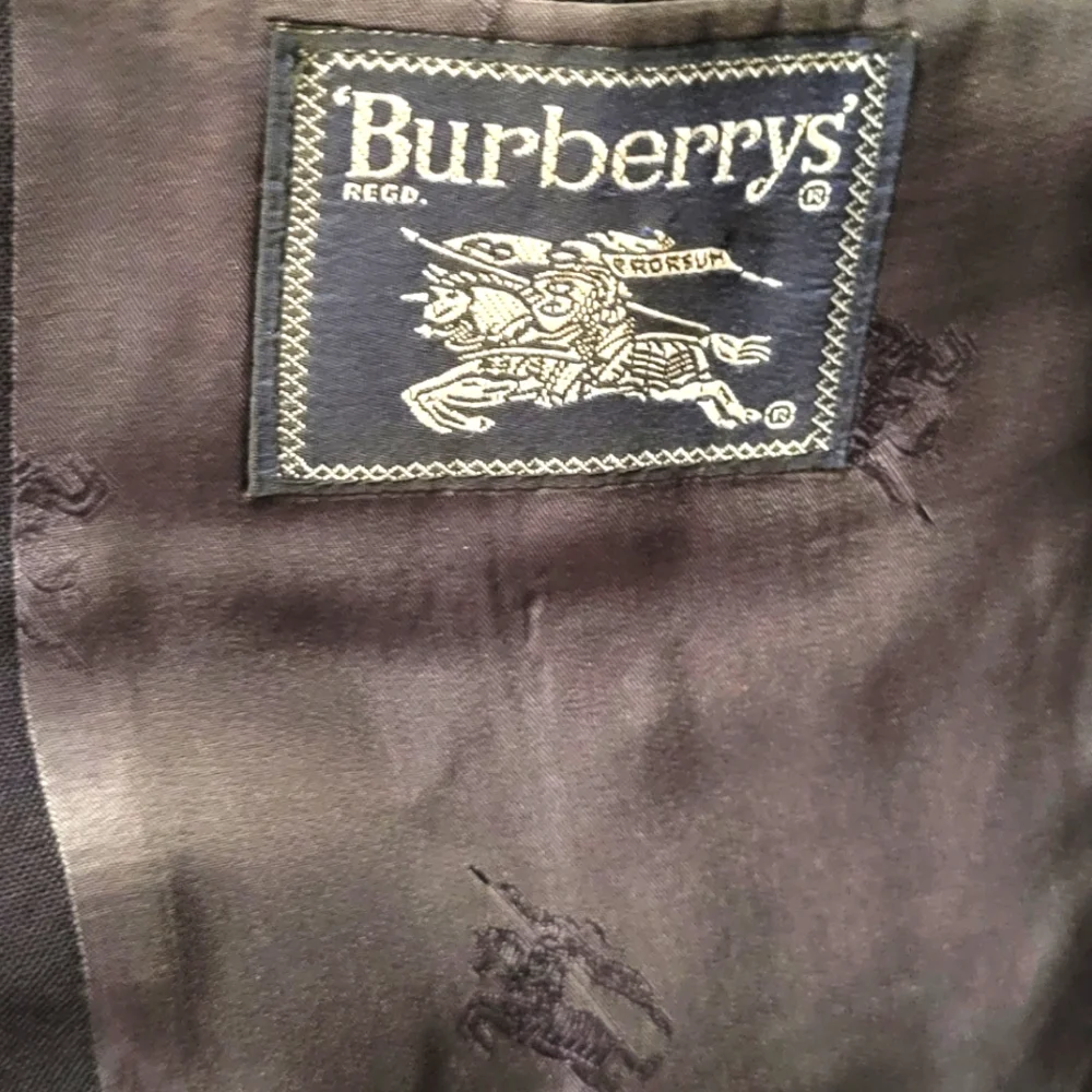 Men's Vintage Burberry Navy Suit Jacket Preppy‎ Ivy League Old Money - Read